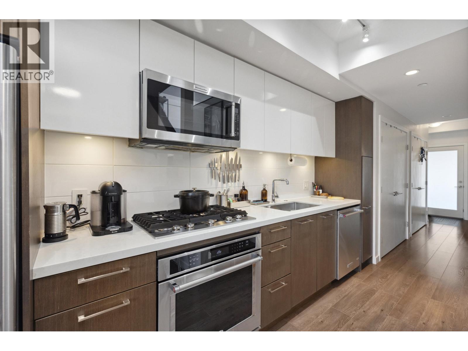 Photo 11 of 605 417 Great Northern Way, Vancouver BC
