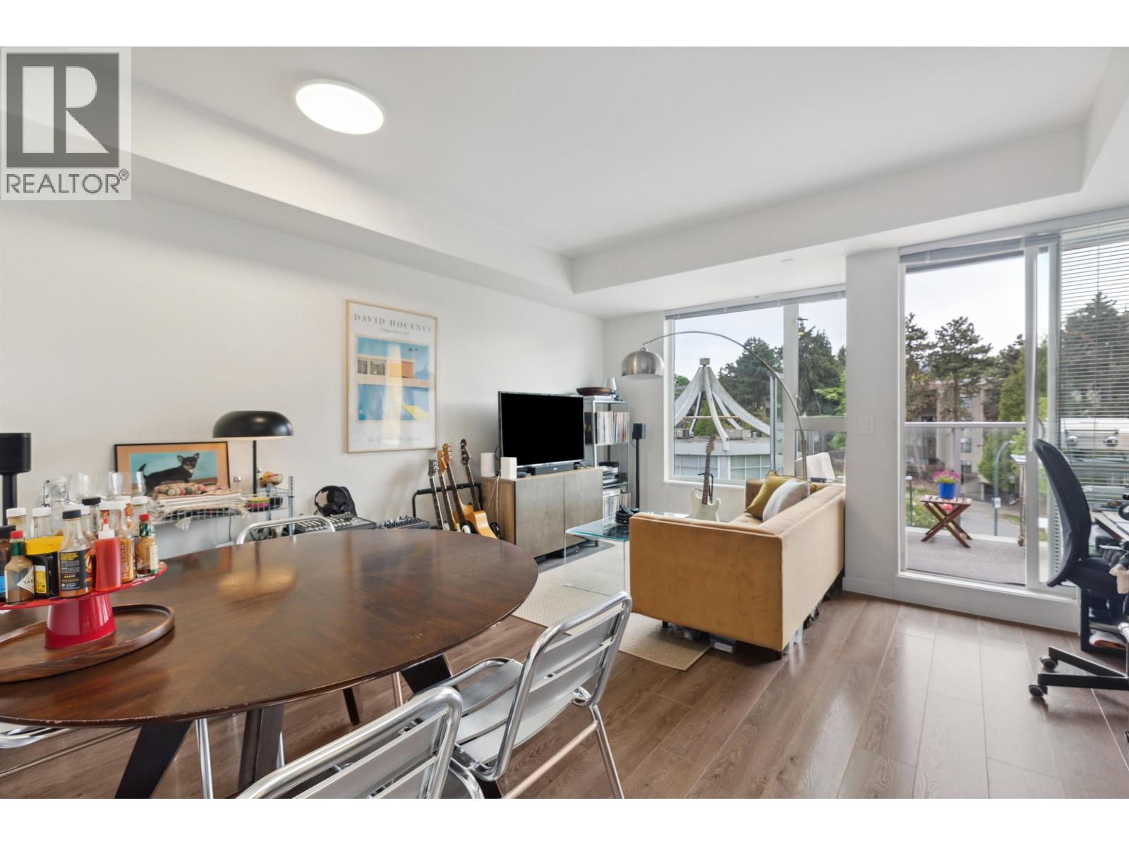 Photo 6 of 605 417 Great Northern Way, Vancouver BC