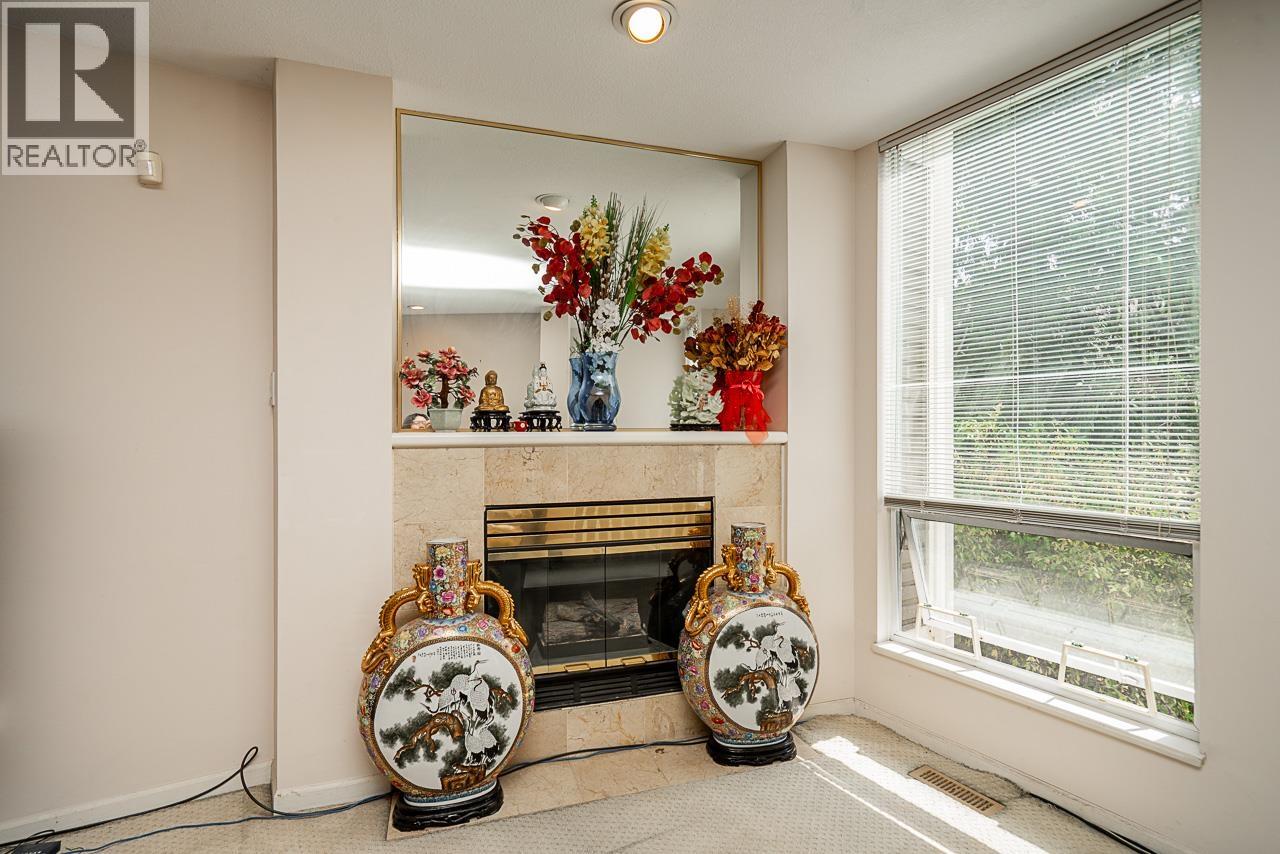 Photo 11 of 12 3228 Raleigh Street, Port Coquitlam BC