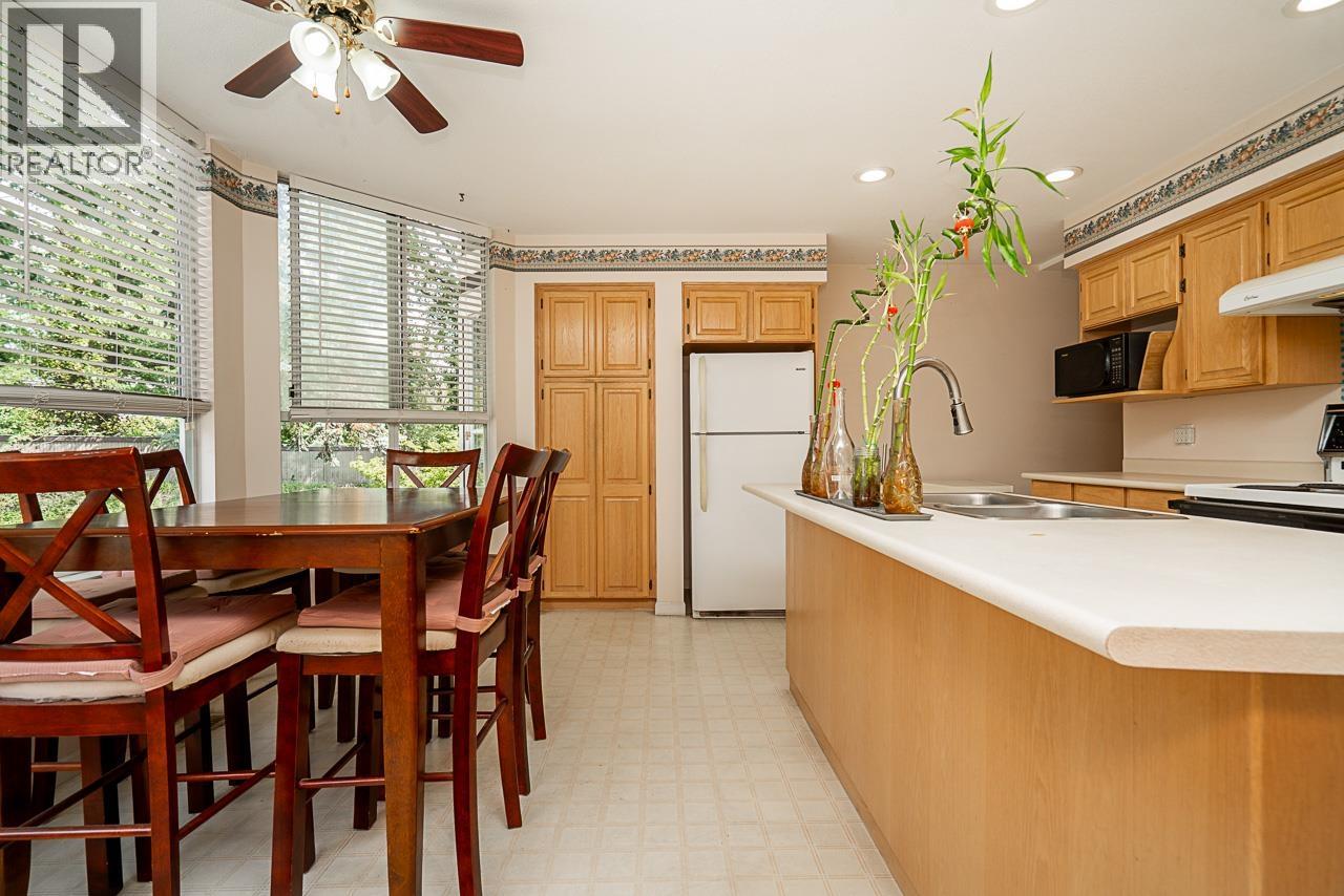 Photo 16 of 12 3228 Raleigh Street, Port Coquitlam BC