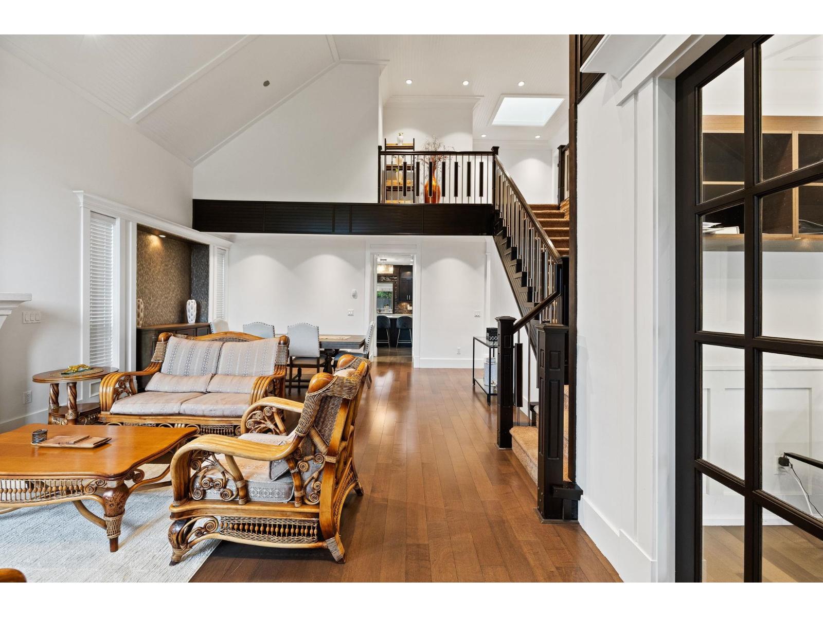 Photo 15 of 16450 87 A Avenue, Surrey BC