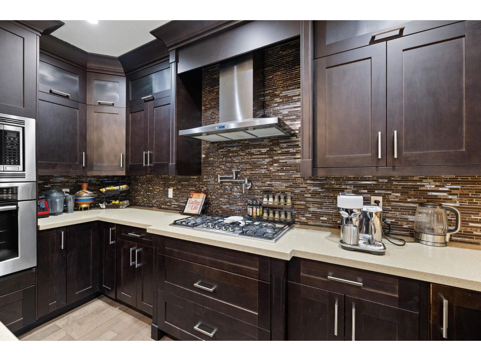 Photo 7 of 16450 87 A Avenue, Surrey BC