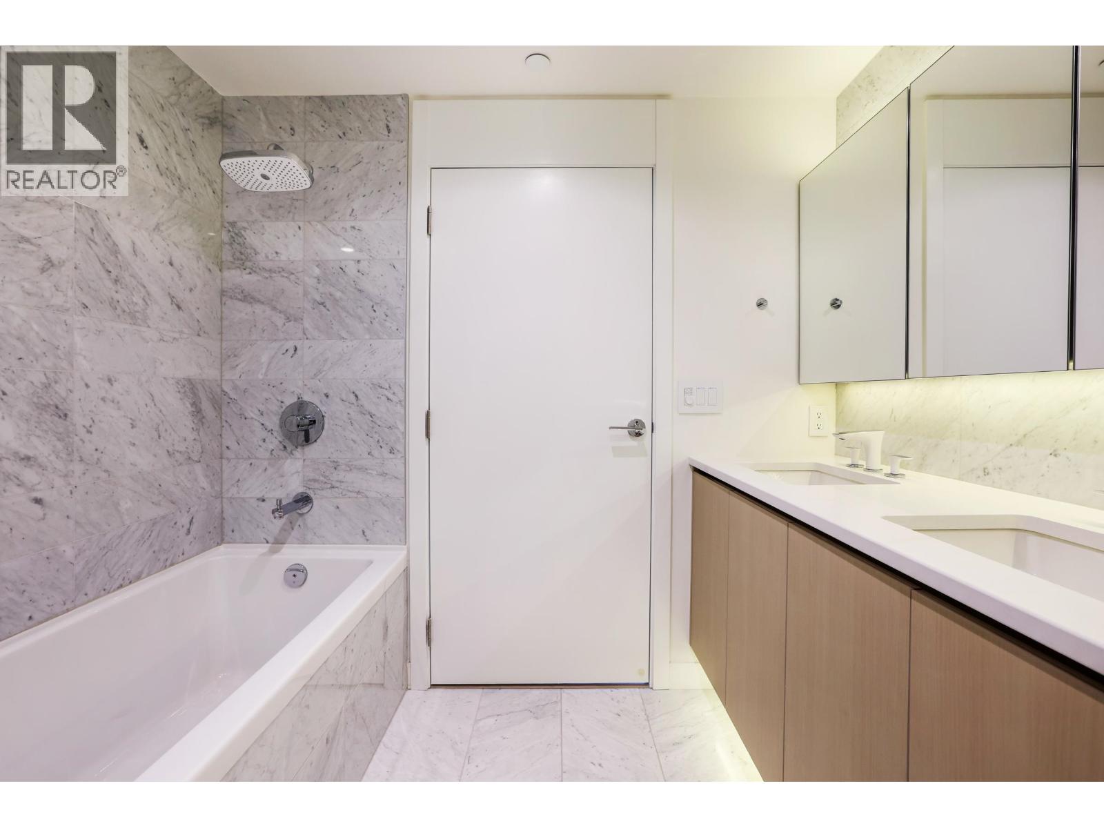 Photo 9 of 2820 89 Nelson Street, Vancouver BC