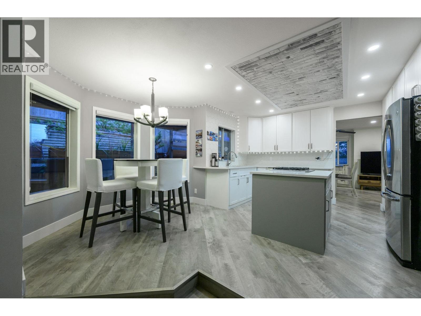 Photo 2 of 2223 Petrie Court, Coquitlam BC