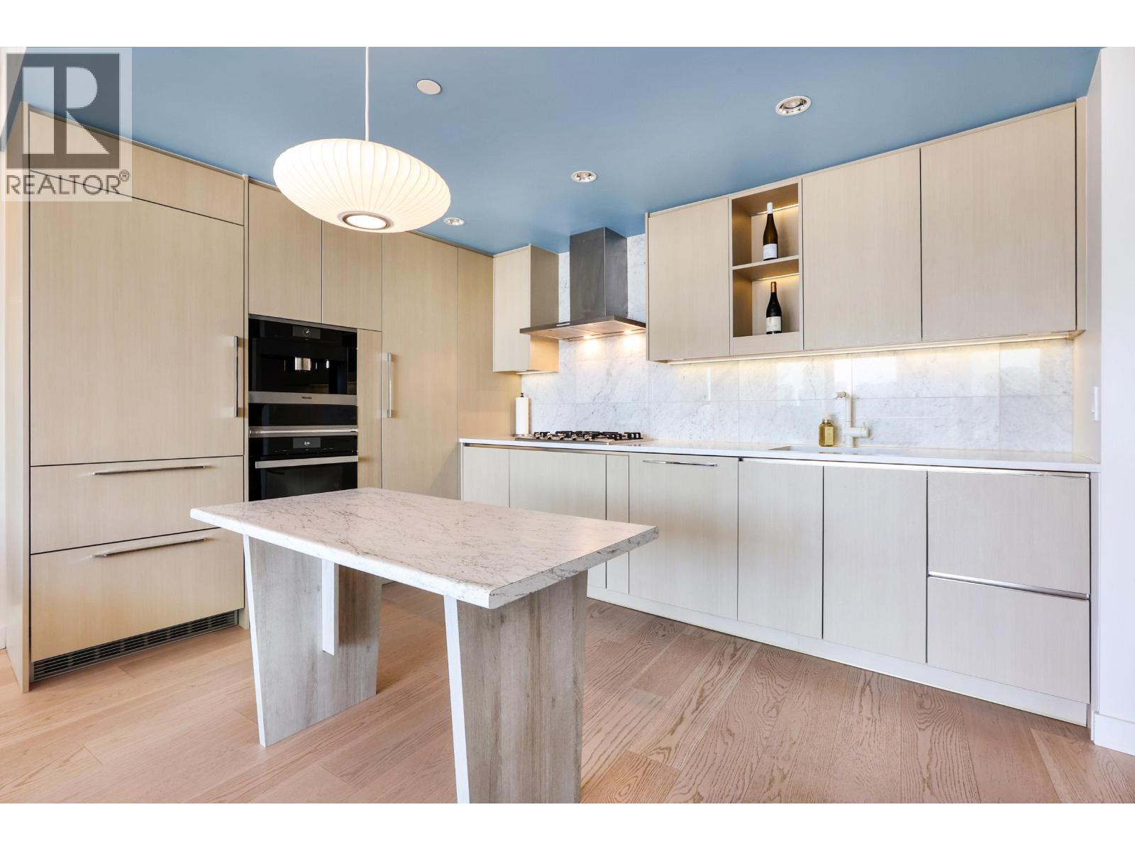 Photo 27 of 2820 89 Nelson Street, Vancouver BC