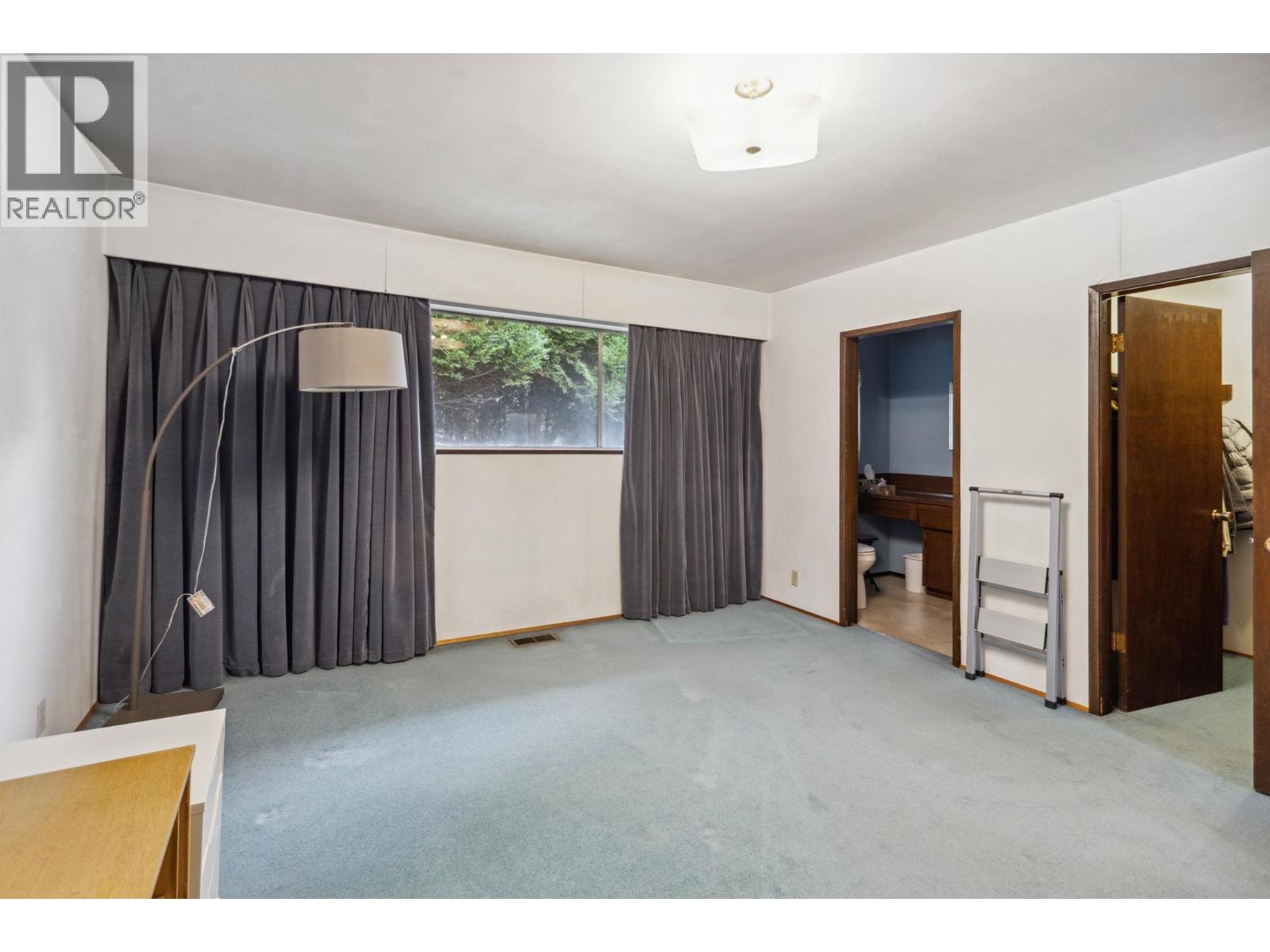 Photo 11 of 2689 Brightwood Place, Vancouver BC