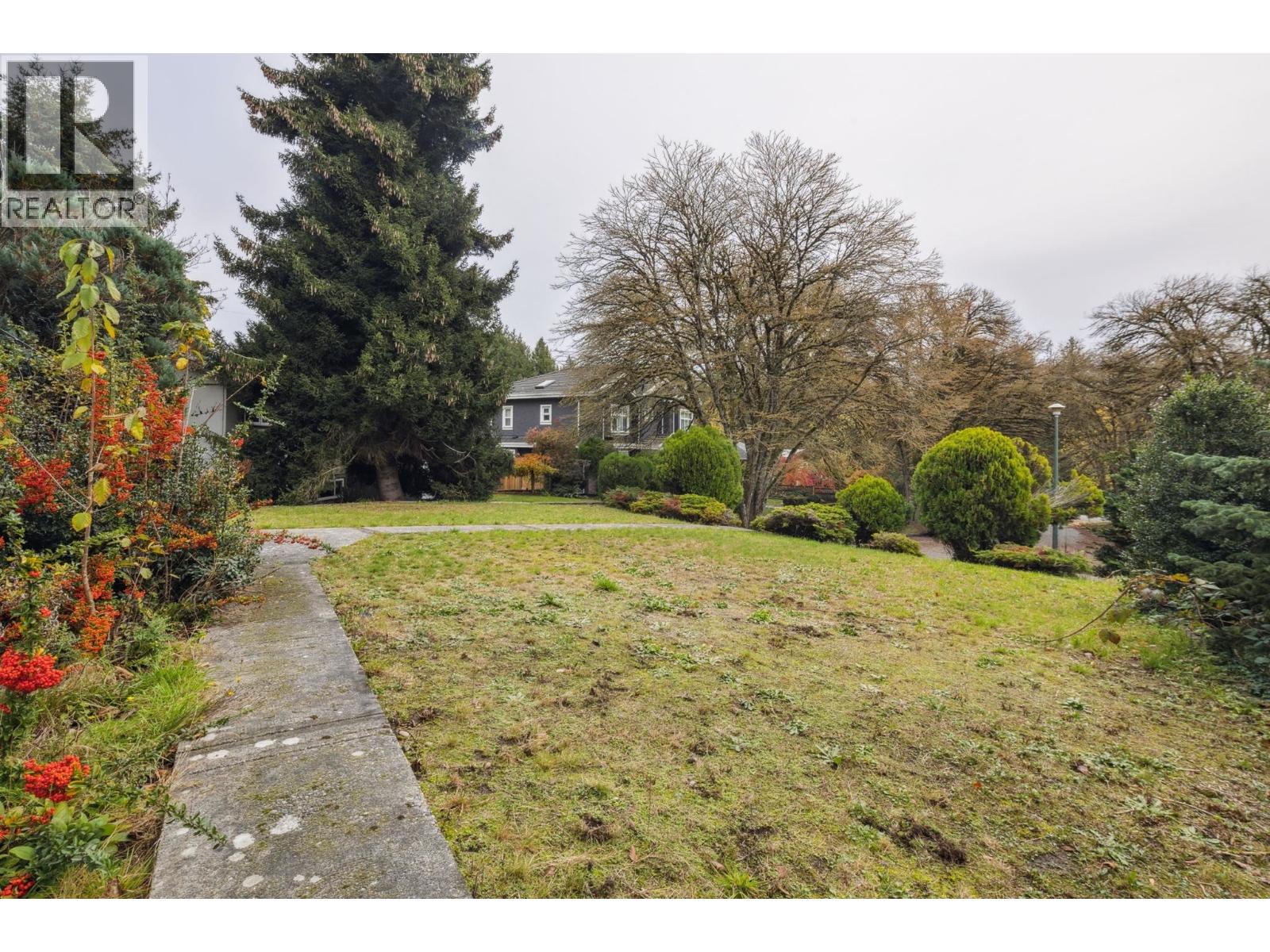 Photo 7 of 2689 Brightwood Place, Vancouver BC
