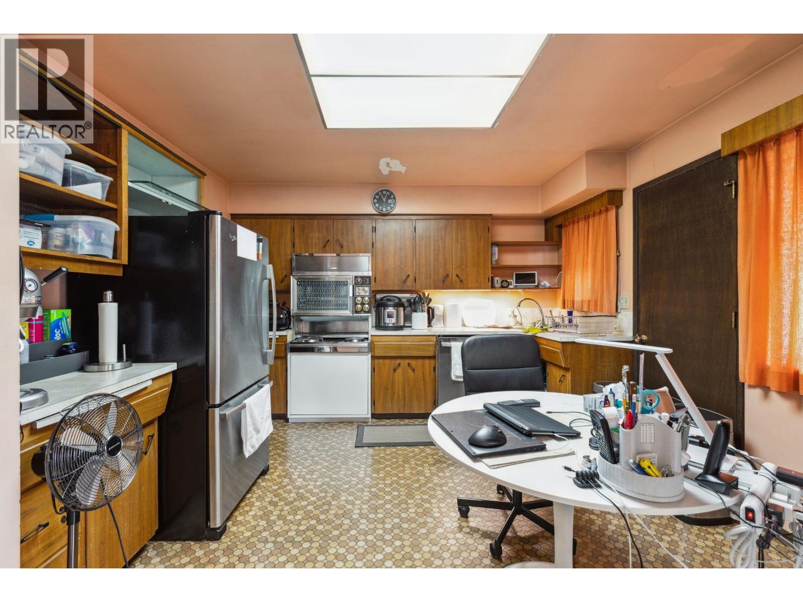 Photo 9 of 2689 Brightwood Place, Vancouver BC