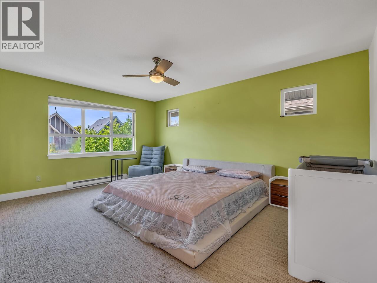 Photo 18 of 241 Furness Street, New Westminster BC