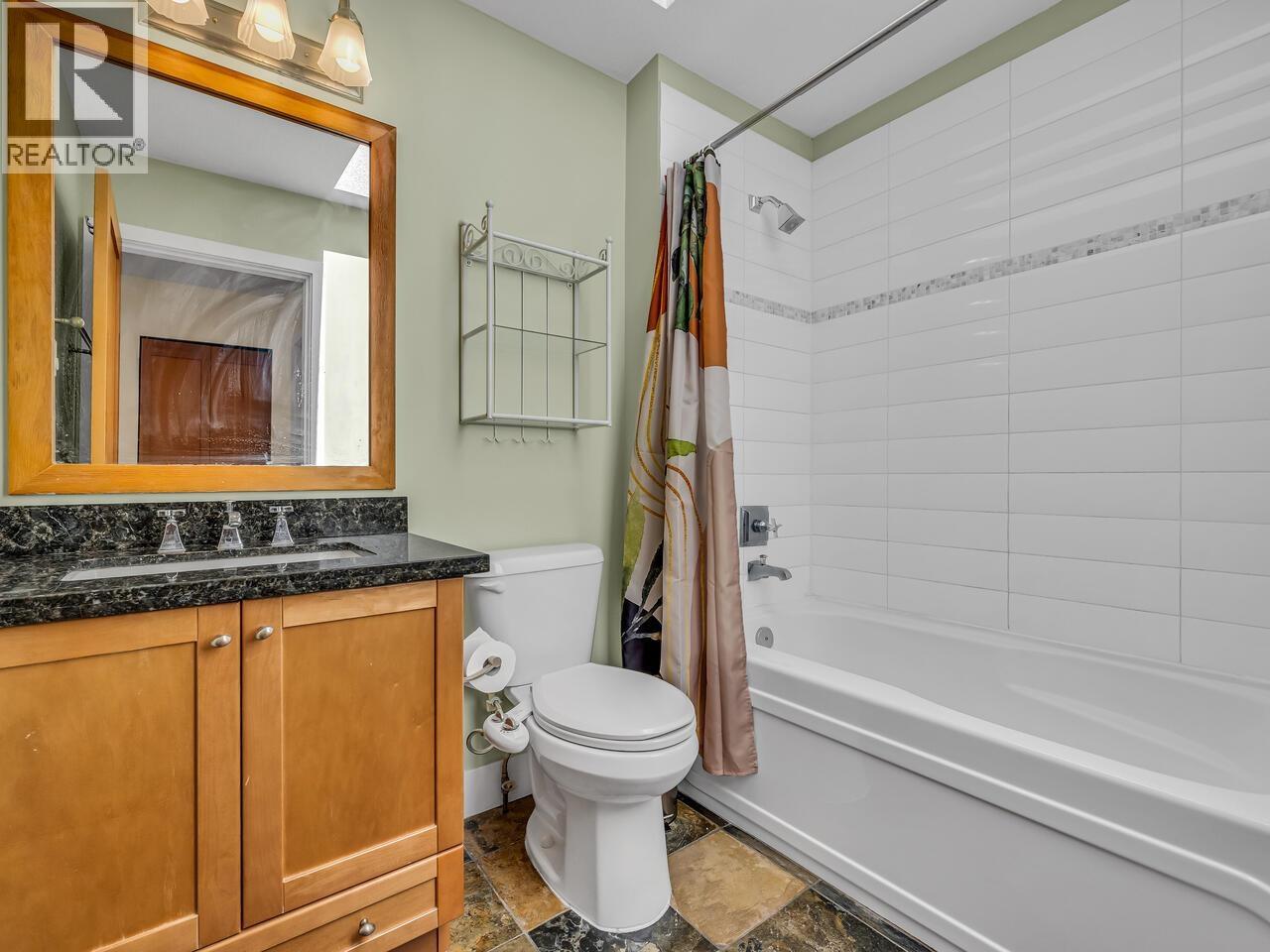 Photo 23 of 241 Furness Street, New Westminster BC