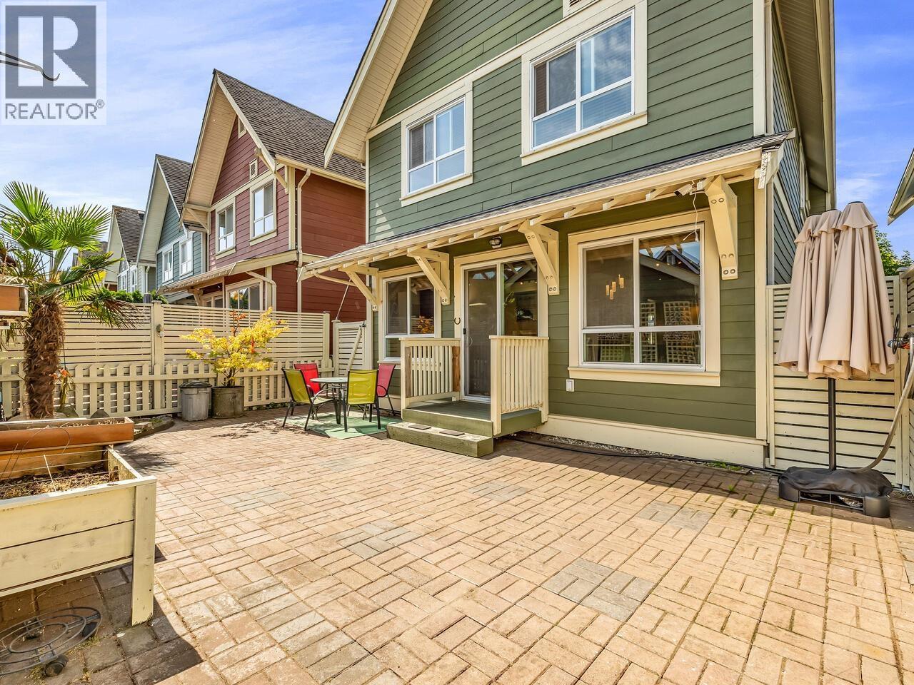 Photo 28 of 241 Furness Street, New Westminster BC