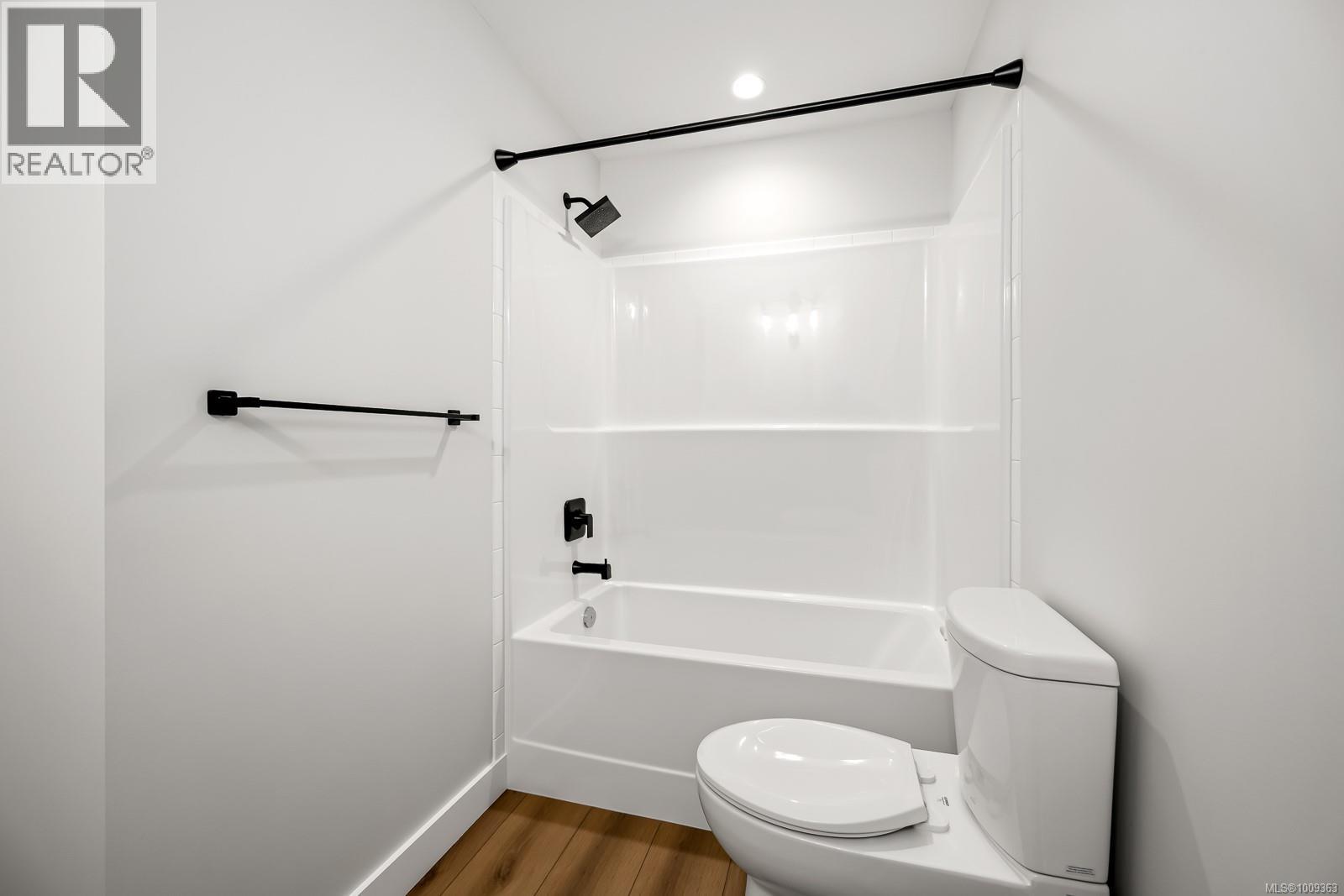 3280 Marygrove Pl, Courtenay