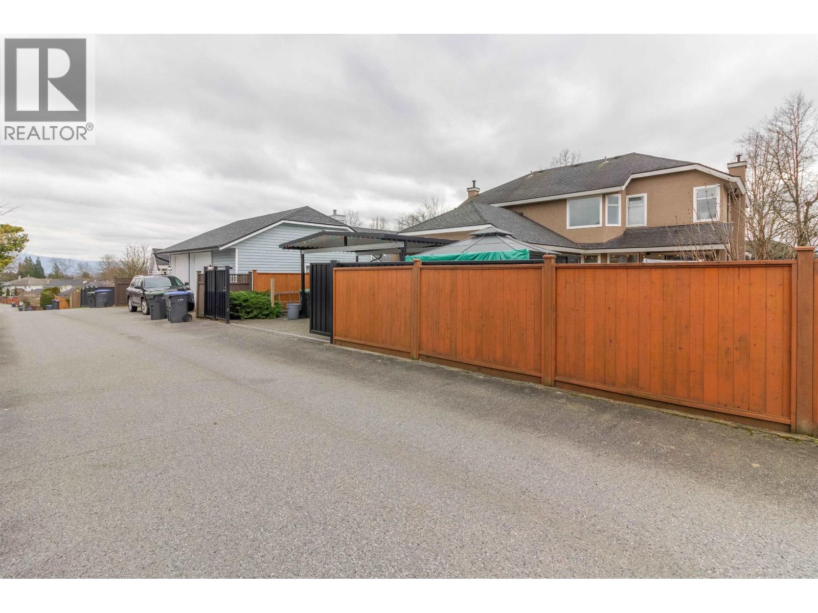Photo 25 of 921 Citadel Drive, Port Coquitlam BC