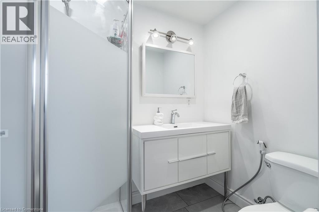 Photo 14 of 522 Roseheath Drive, Milton ON