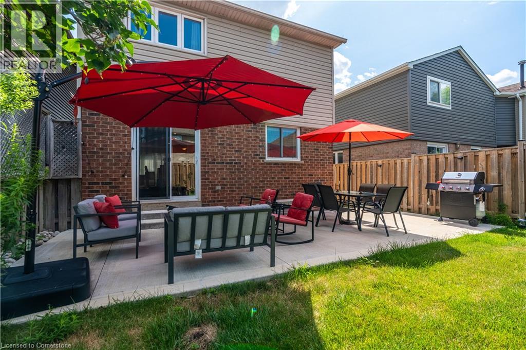 Photo 7 of 522 Roseheath Drive, Milton ON