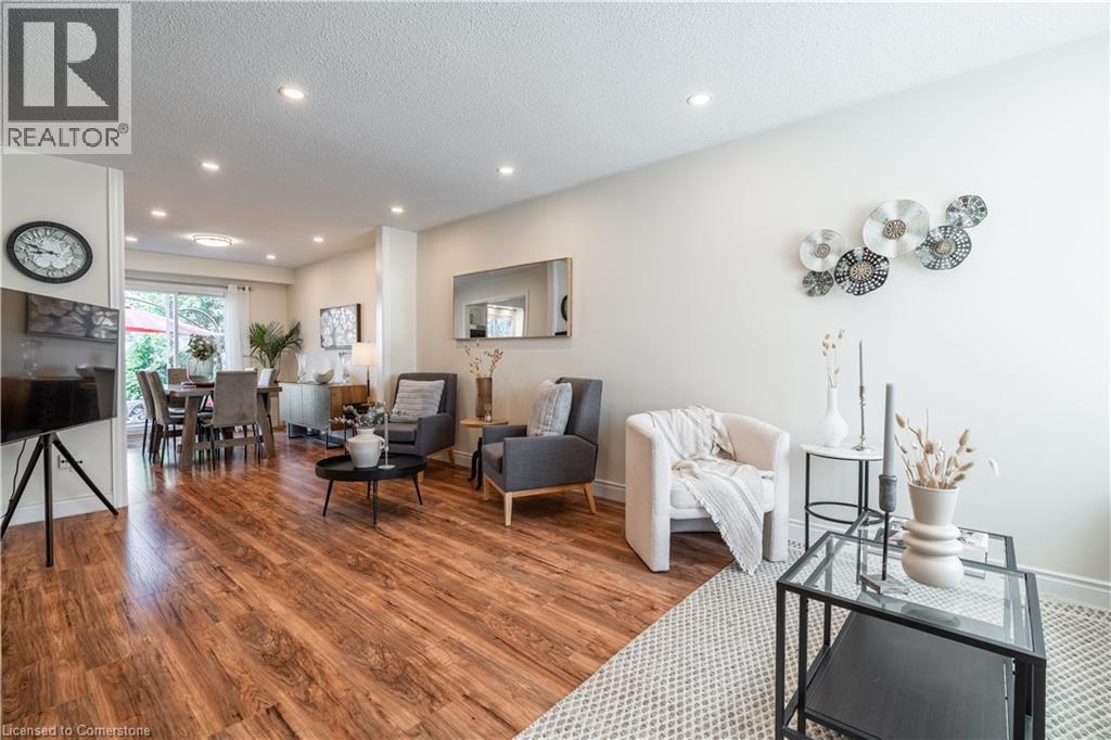 Photo 11 of 522 Roseheath Drive, Milton ON
