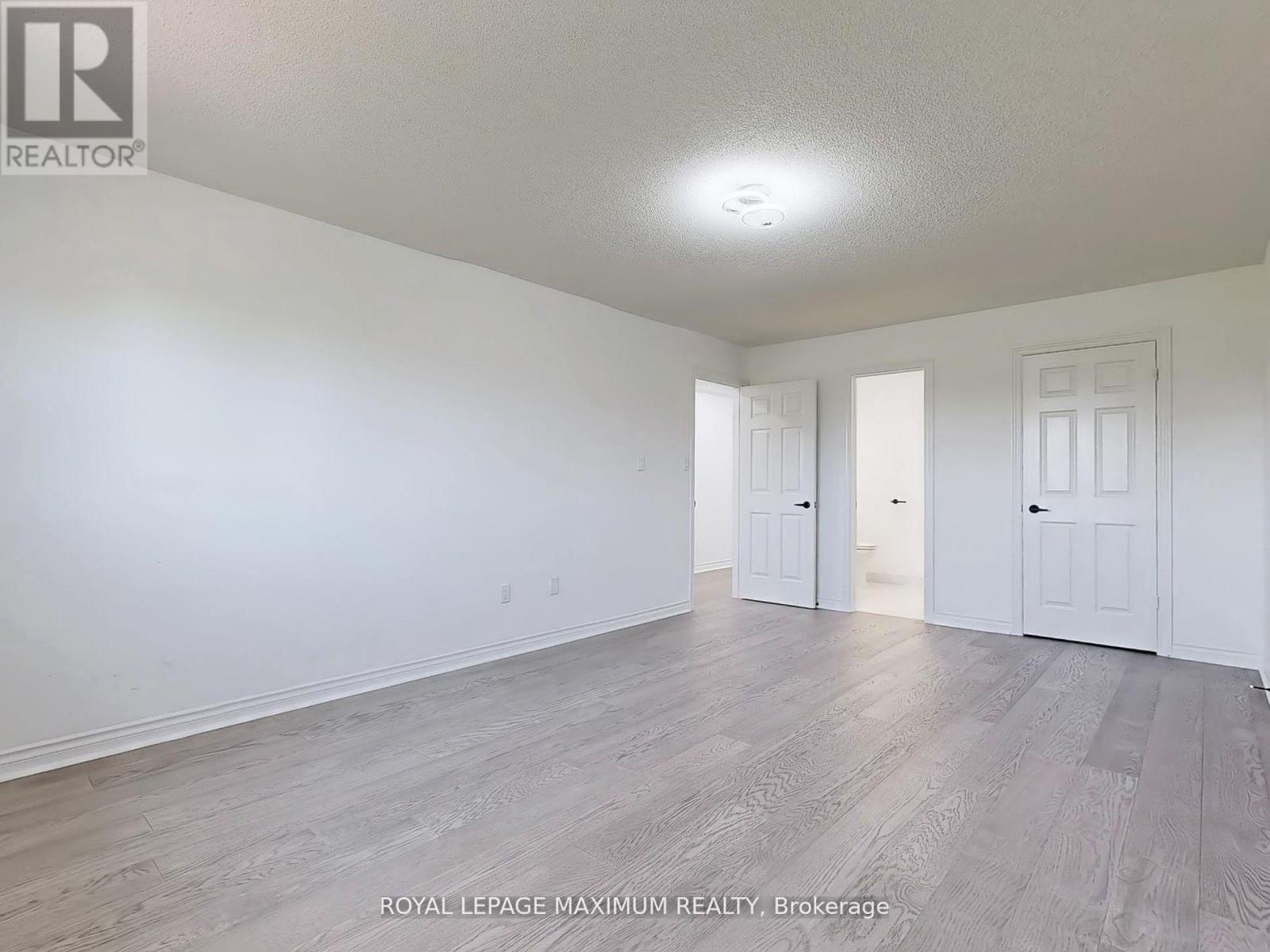 Photo 18 of 22 A Waltham Crescent, Richmond Hill ON