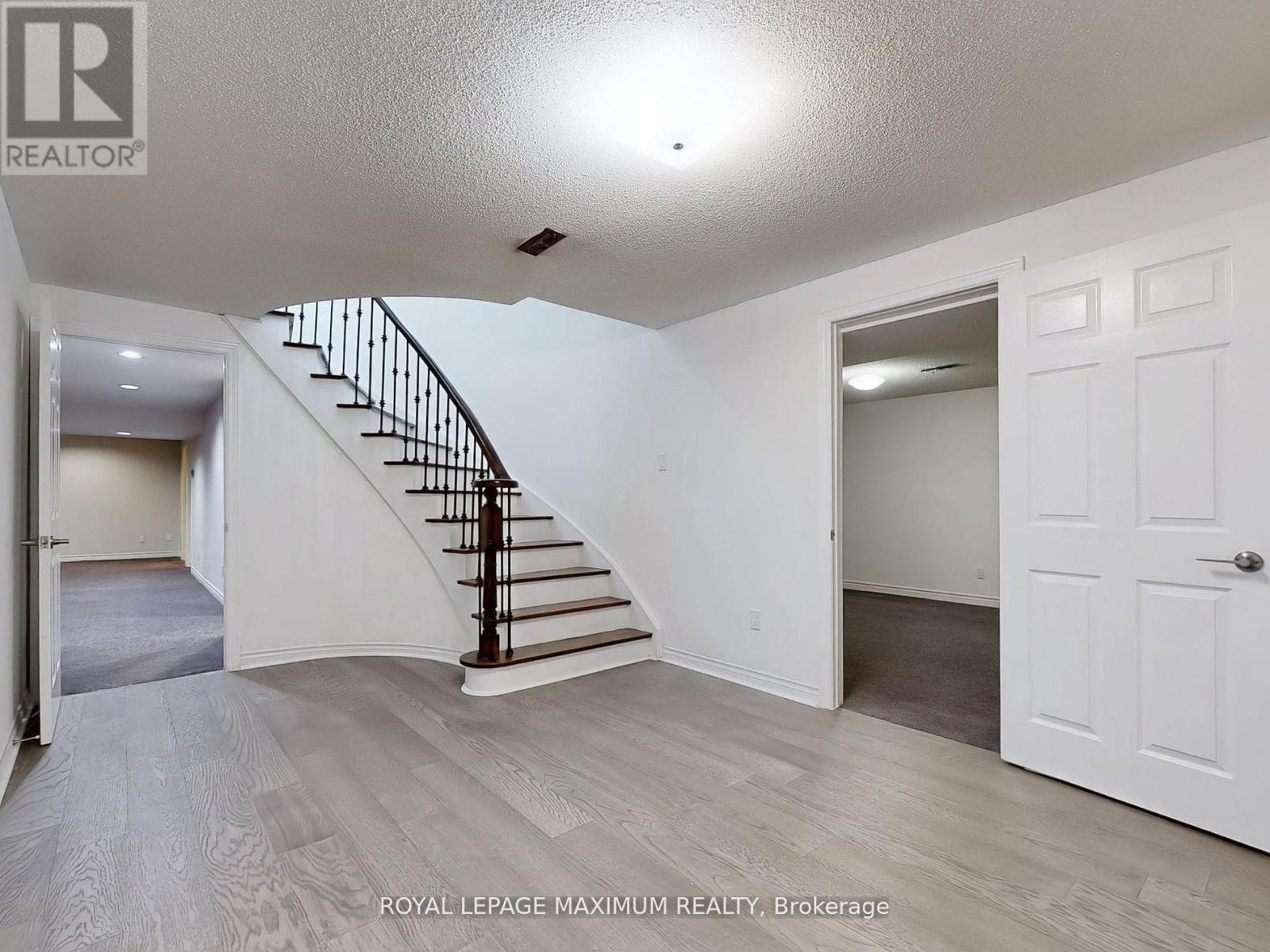 Photo 19 of 22 A Waltham Crescent, Richmond Hill ON