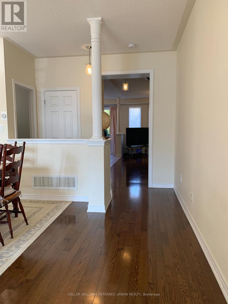 Photo 14 of 22 Pisanelli Avenue, Markham ON