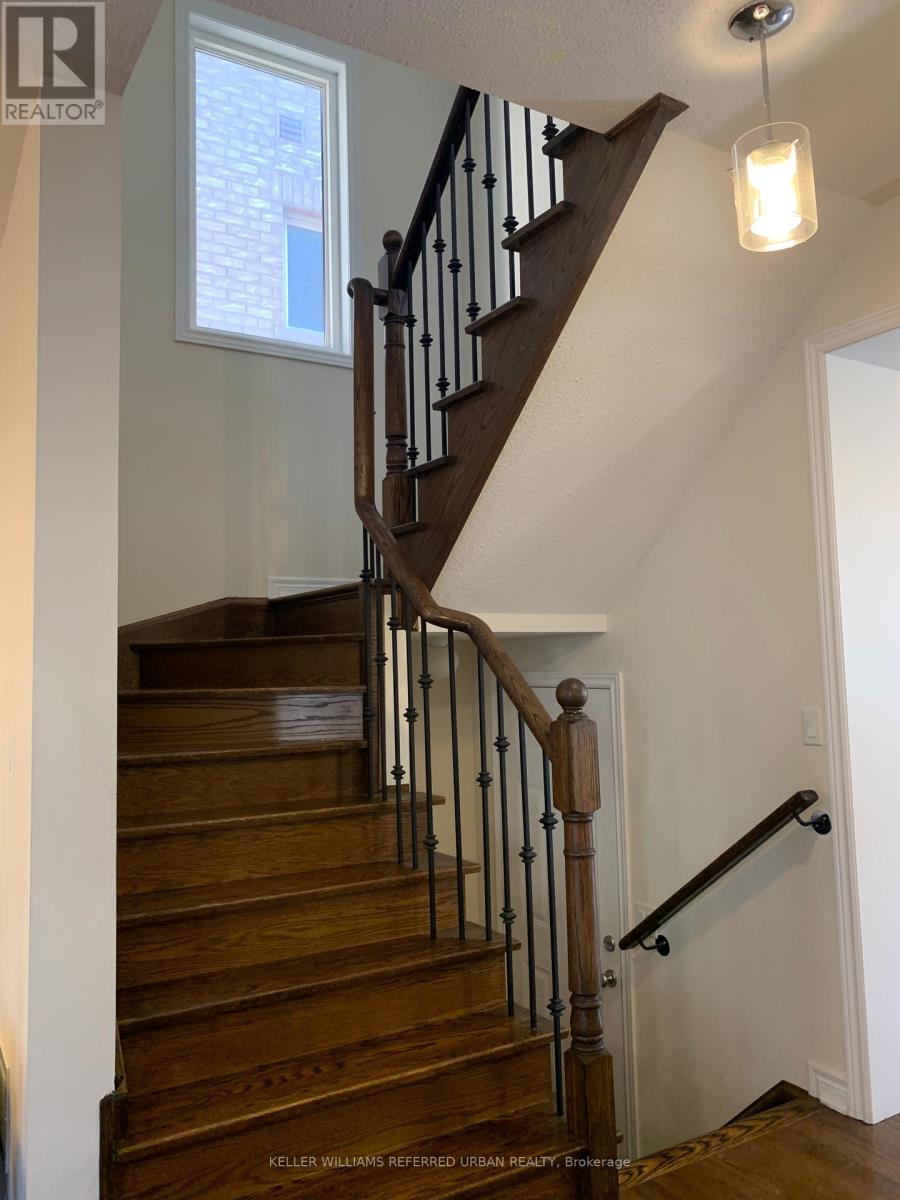 Photo 17 of 22 Pisanelli Avenue, Markham ON