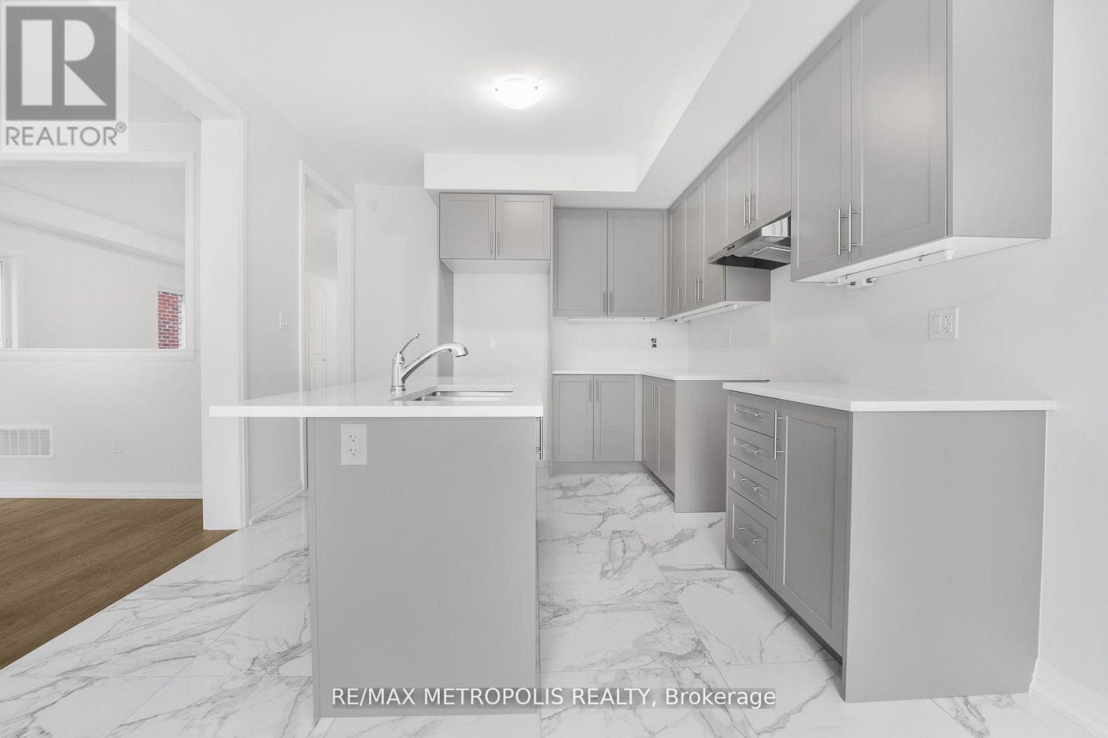Photo 15 of 1372 Harrington Street, Innisfil ON