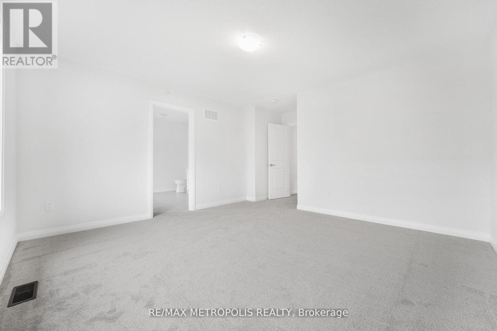 Photo 34 of 1372 Harrington Street, Innisfil ON