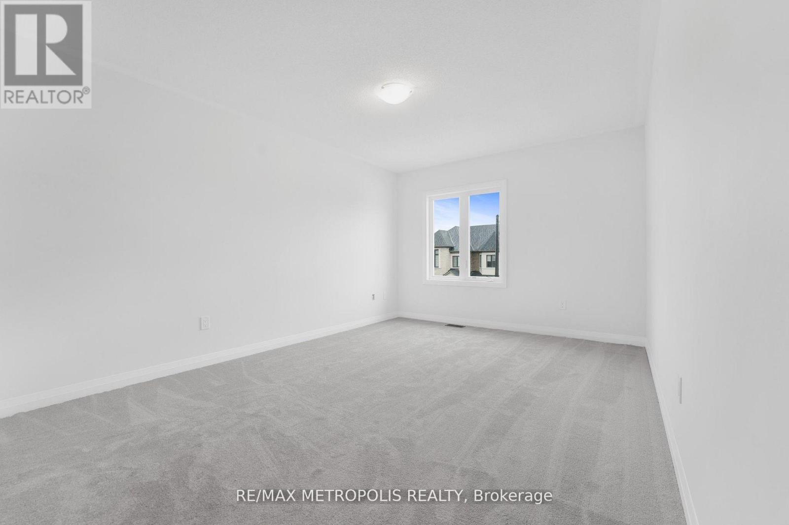 Photo 31 of 1372 Harrington Street, Innisfil ON