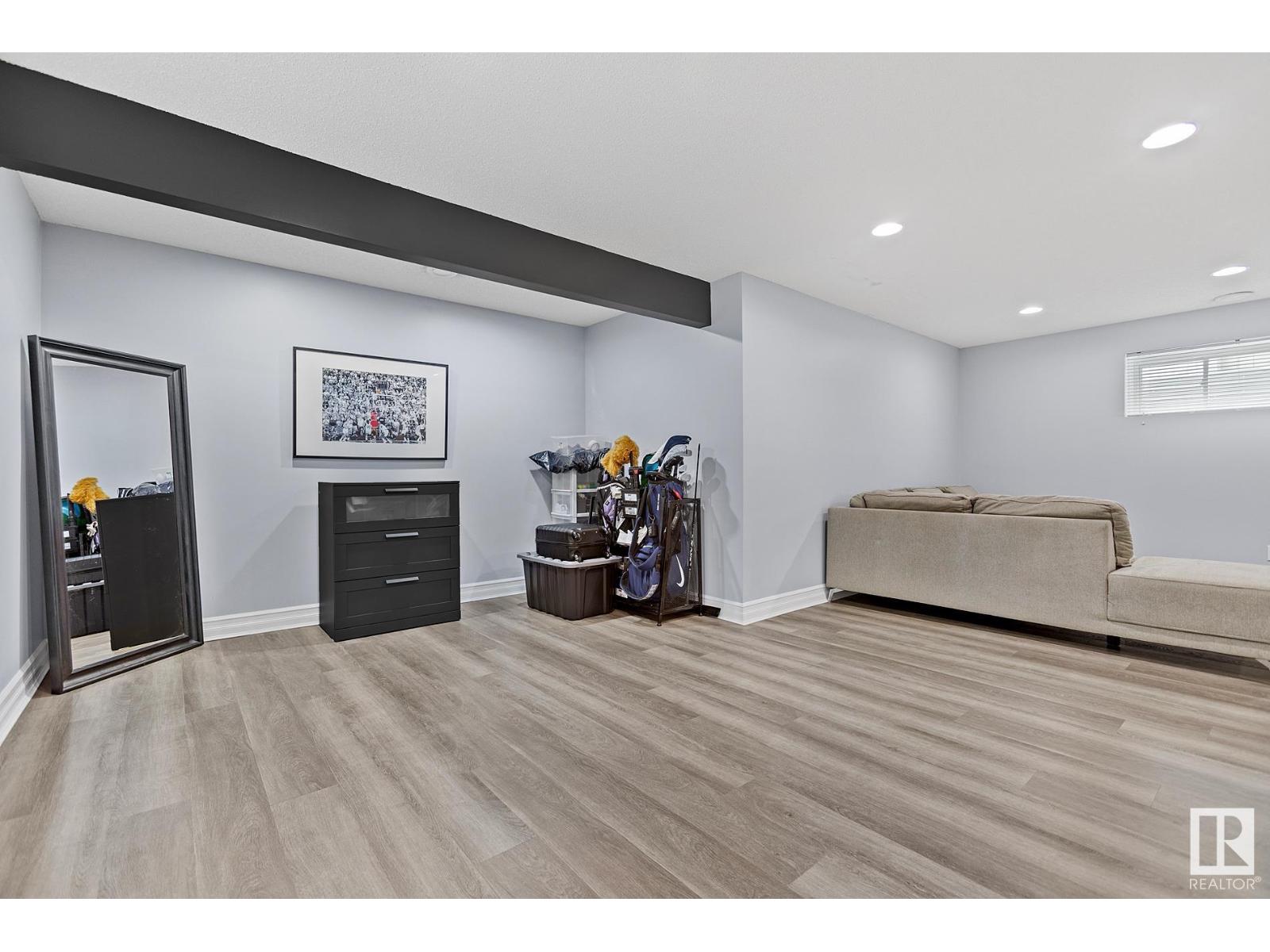Photo 7 of 16415 138 St Nw, Edmonton AB