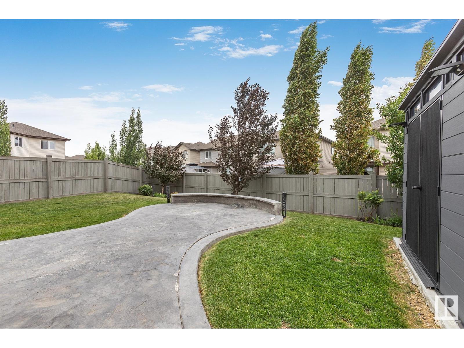 Photo 10 of 16415 138 St Nw, Edmonton AB