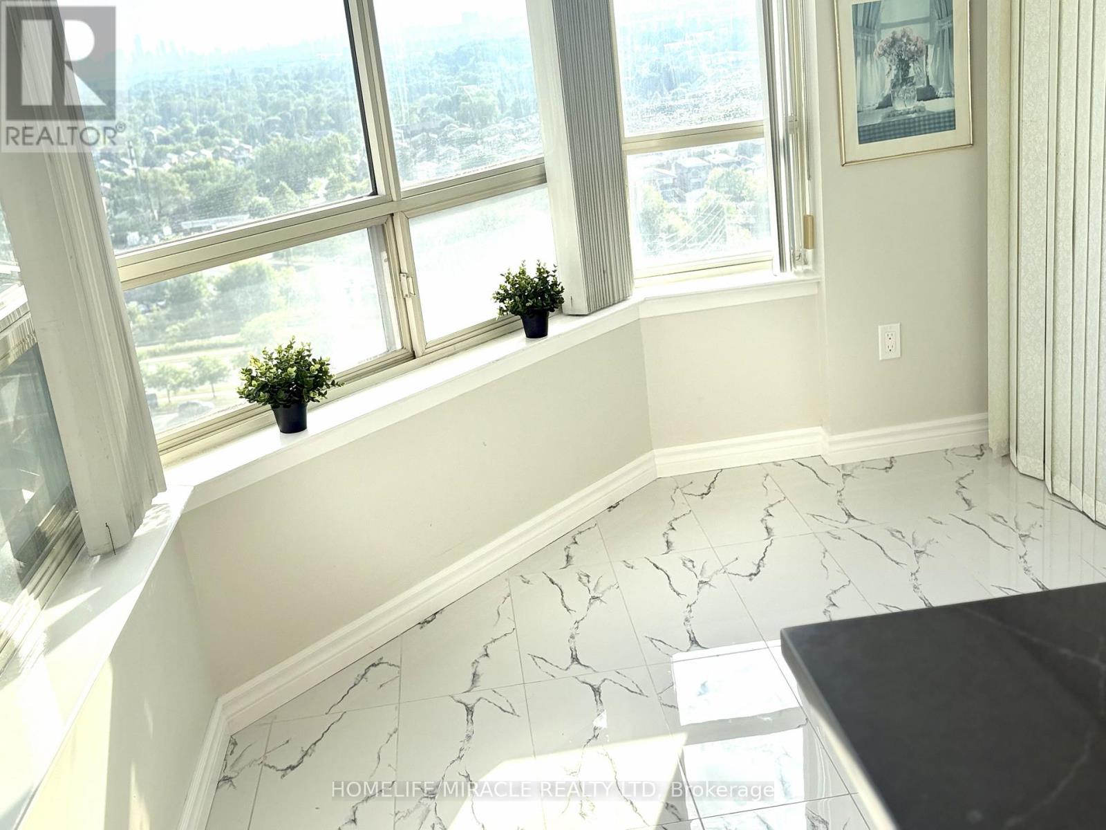 Photo 20 of 1813 5 Greystone Walk Drive, Toronto ON