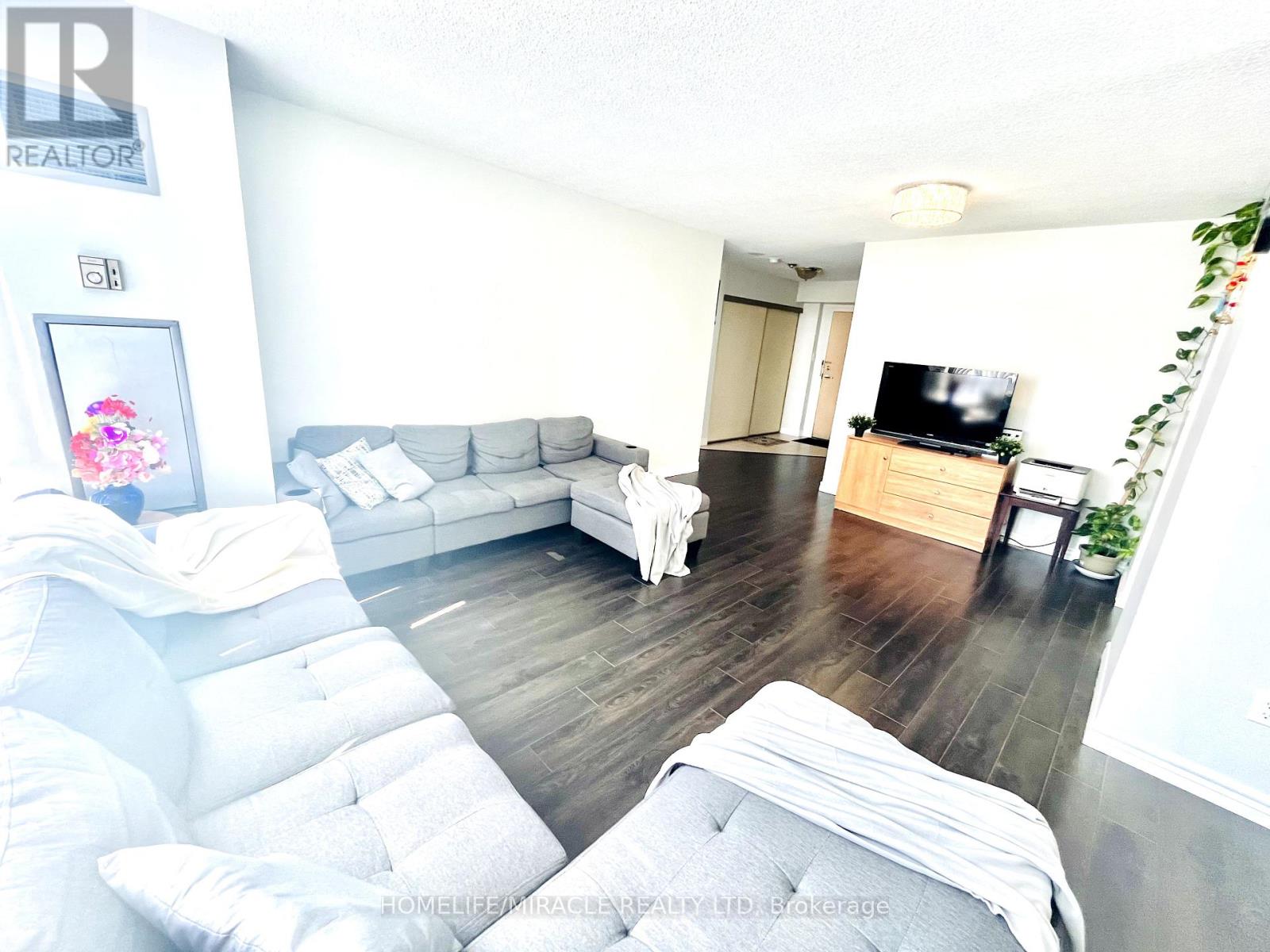 Photo 23 of 1813 5 Greystone Walk Drive, Toronto ON