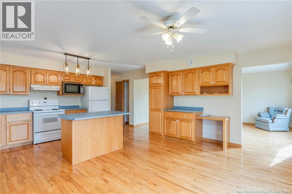 Photo 4 of 40 Green Briar Drive, Salisbury NB