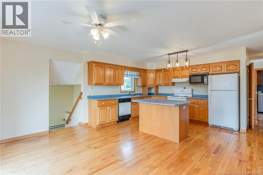 Photo 5 of 40 Green Briar Drive, Salisbury NB