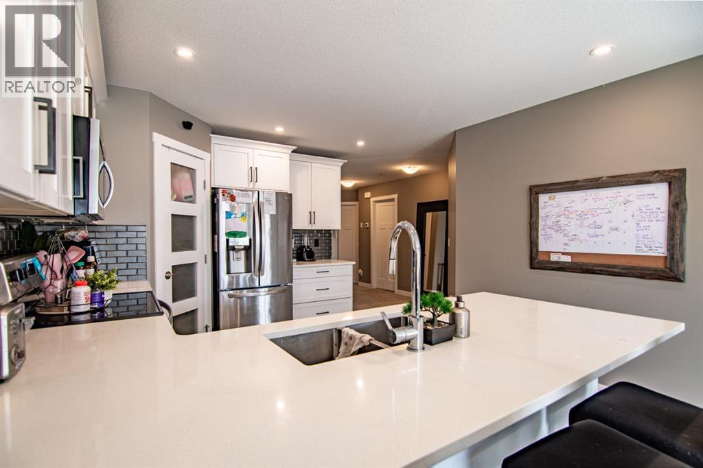 Photo 4 of 210 Livingston Close, Red Deer AB