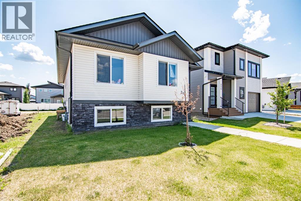 Photo 18 of 210 Livingston Close, Red Deer AB