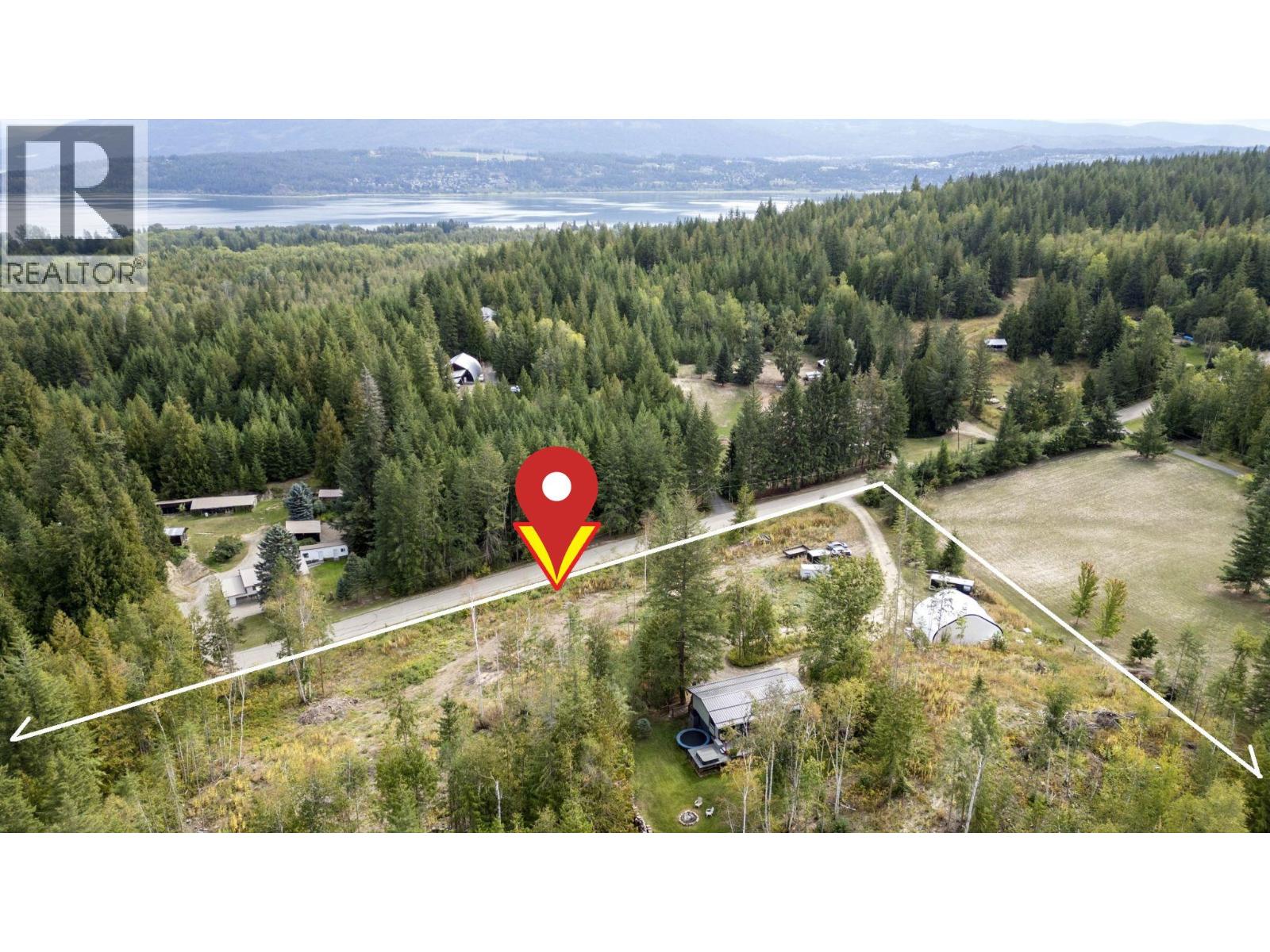 Photo 3 of 4451 42 Street Nw, Salmon Arm BC