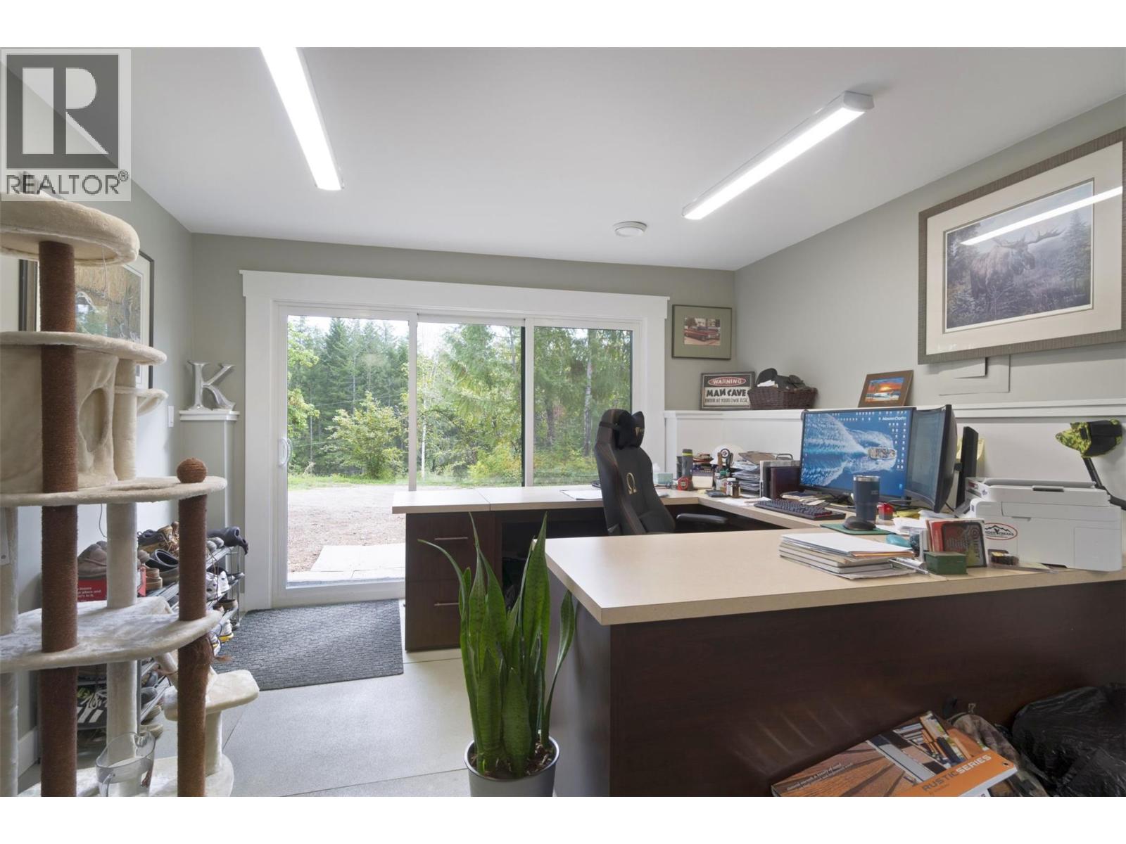 Photo 49 of 4451 42 Street Nw, Salmon Arm BC