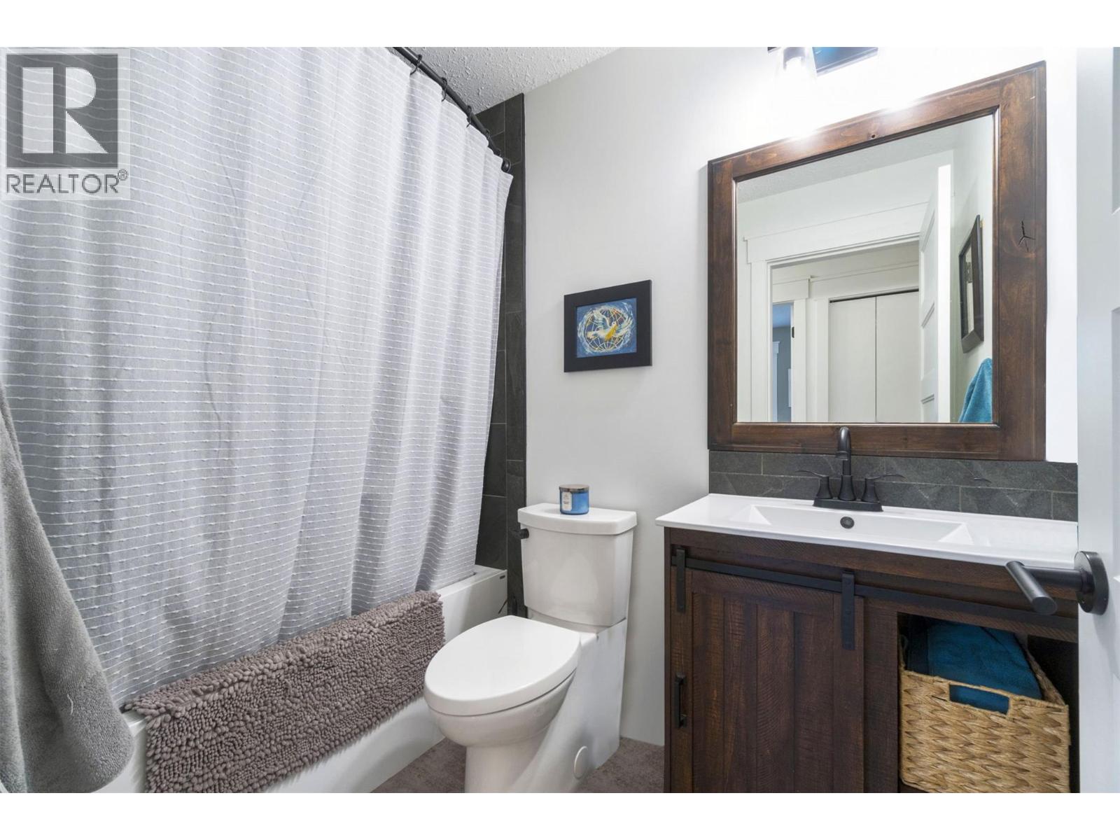 Photo 25 of 4451 42 Street Nw, Salmon Arm BC