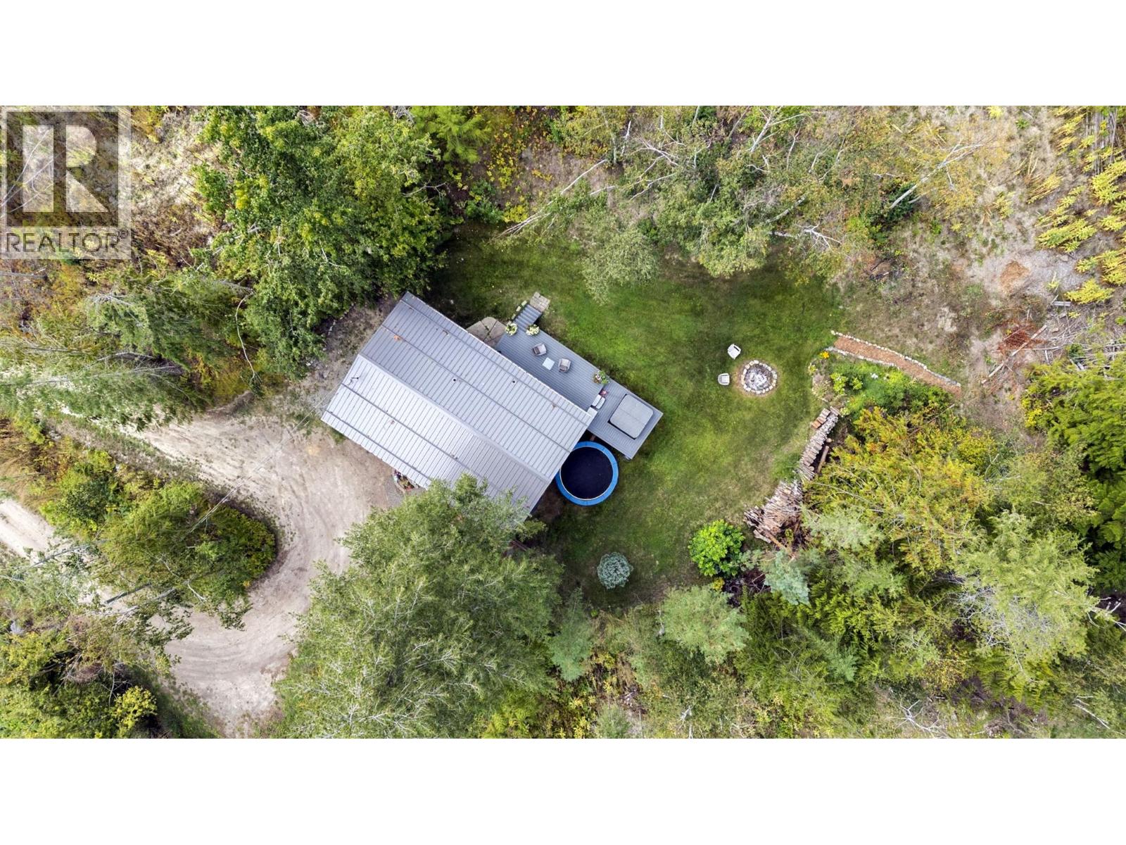 Photo 7 of 4451 42 Street Nw, Salmon Arm BC