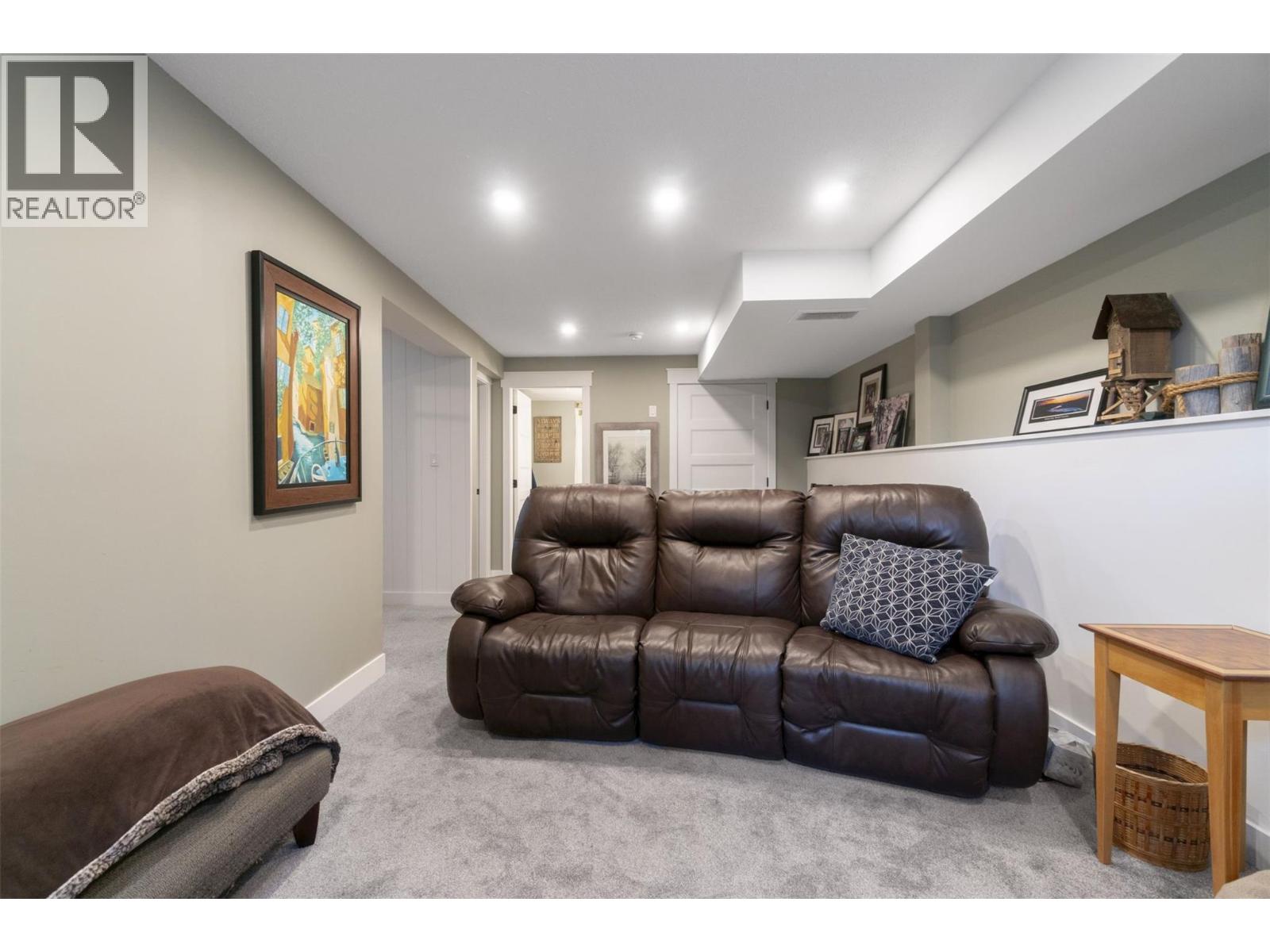 Photo 39 of 4451 42 Street Nw, Salmon Arm BC