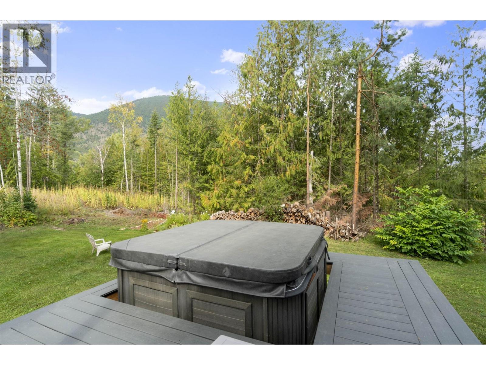 Photo 67 of 4451 42 Street Nw, Salmon Arm BC