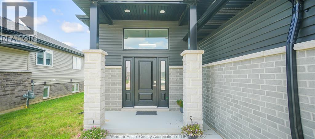 Photo 9 of 794 Keil Drive, Chatham ON
