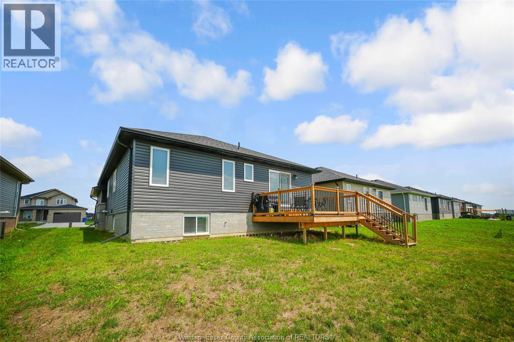 Photo 17 of 794 Keil Drive, Chatham ON