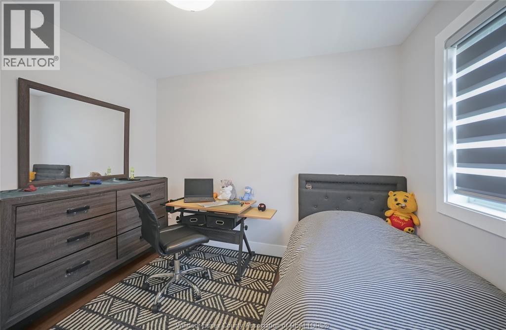 Photo 37 of 794 Keil Drive, Chatham ON