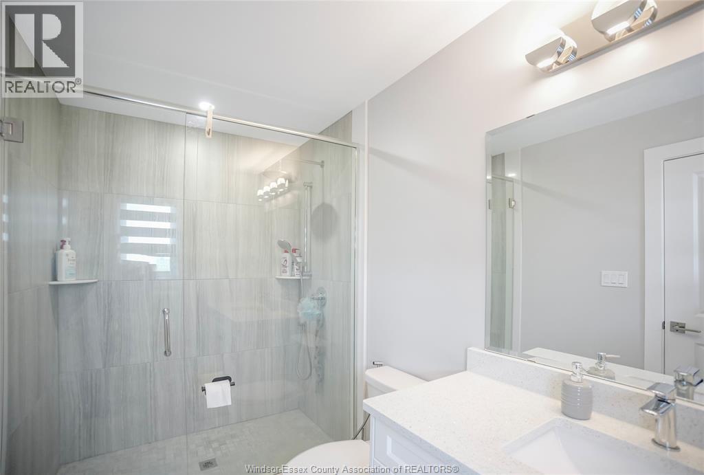 Photo 16 of 794 Keil Drive, Chatham ON