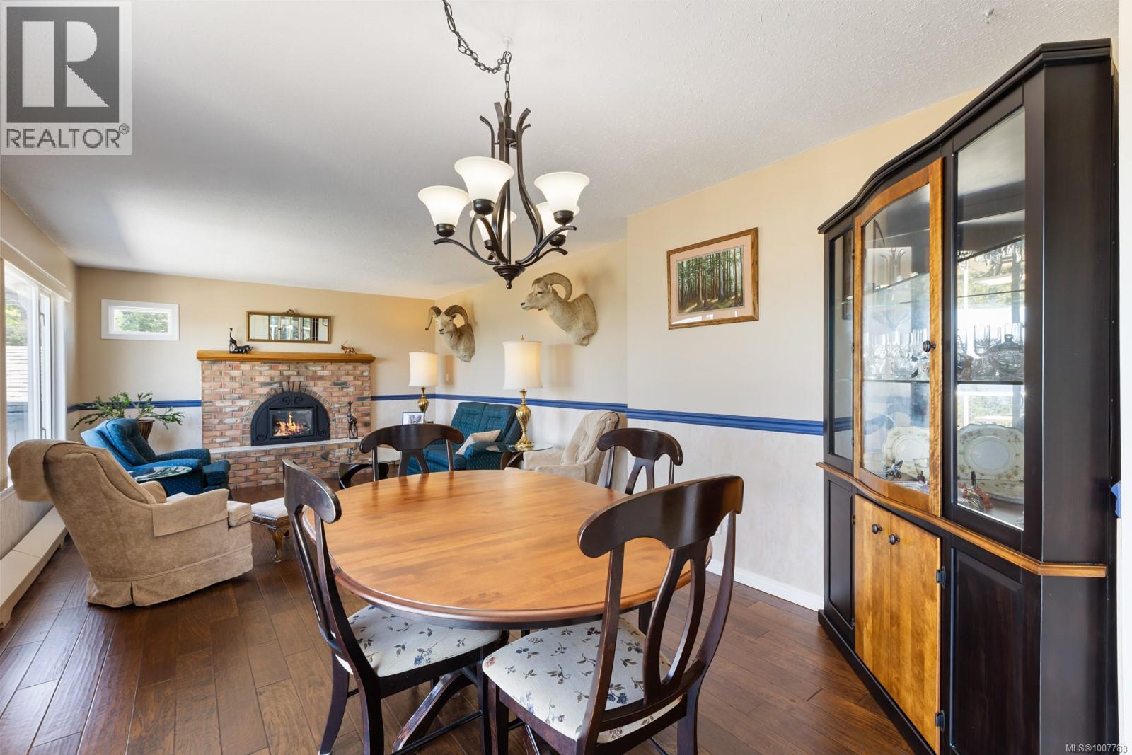 6348 Eagles Dr, Courtenay