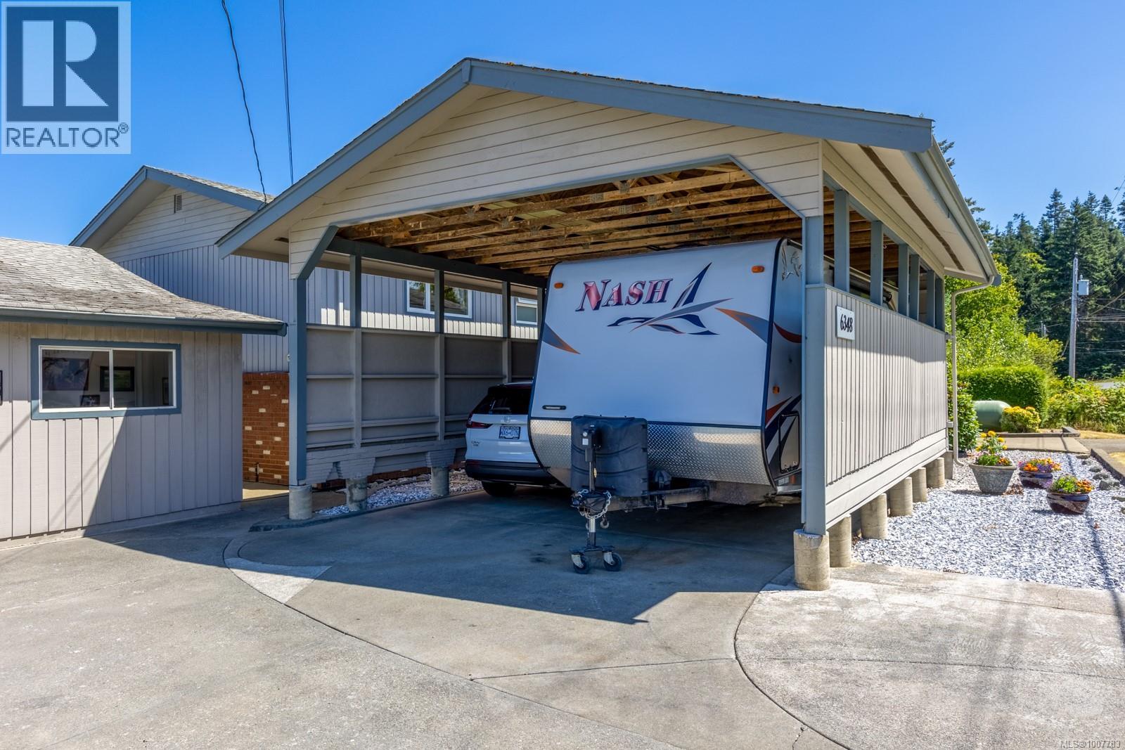 6348 Eagles Dr, Courtenay