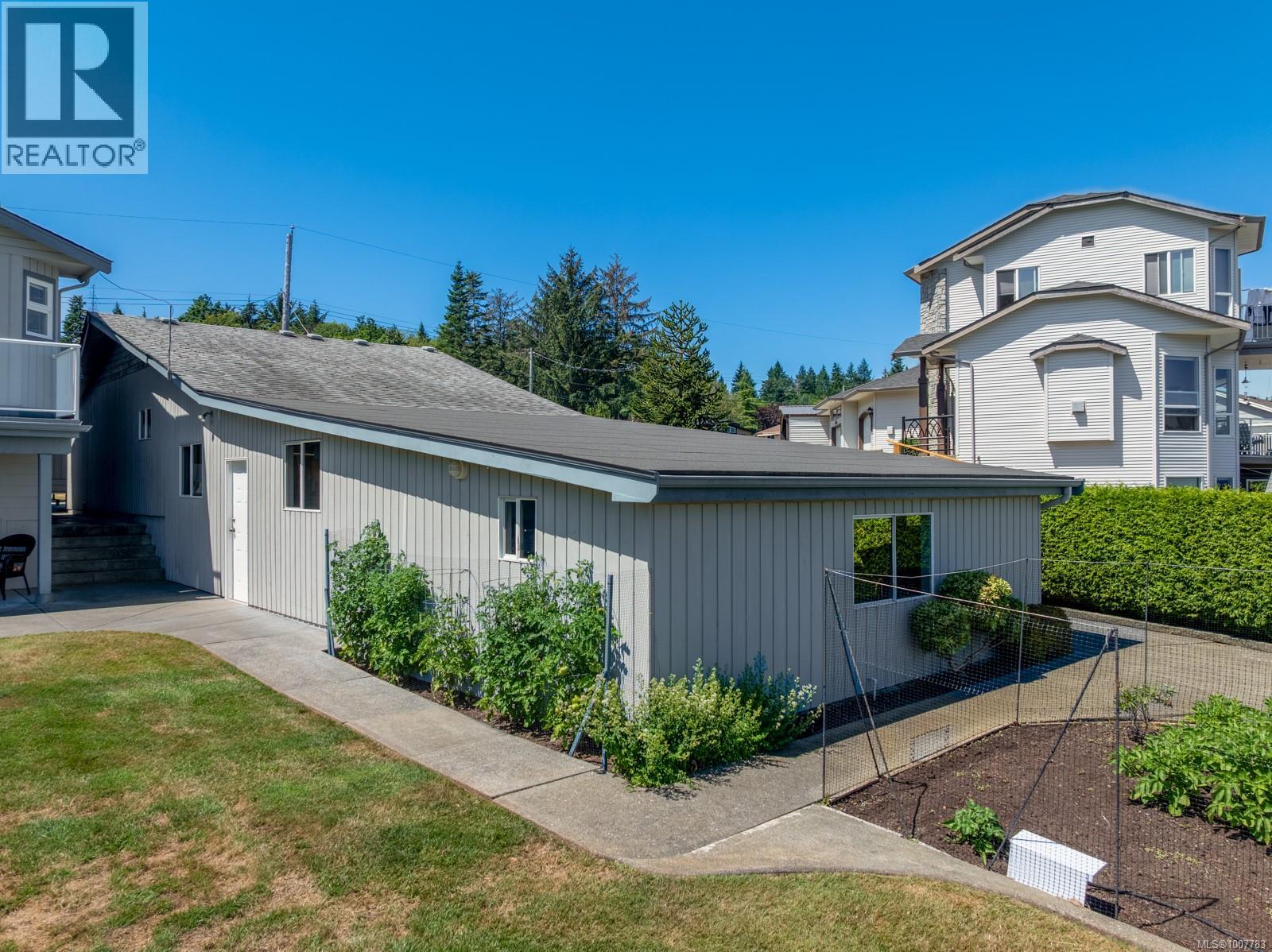 6348 Eagles Dr, Courtenay