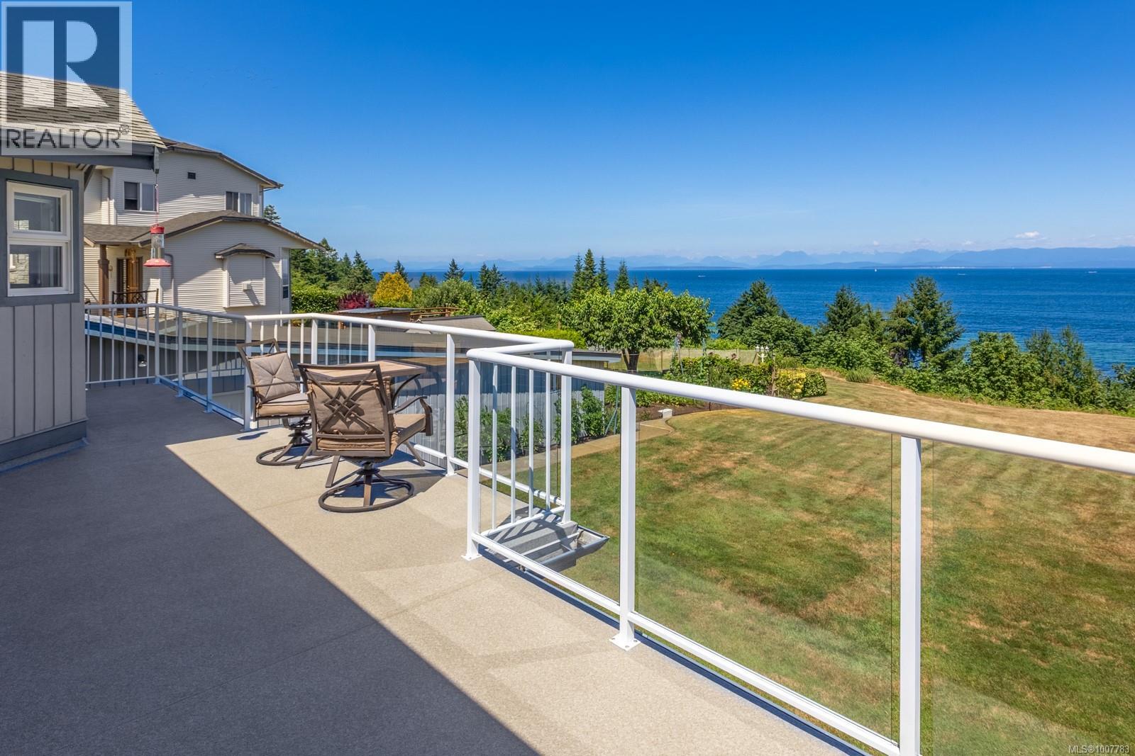 6348 Eagles Dr, Courtenay