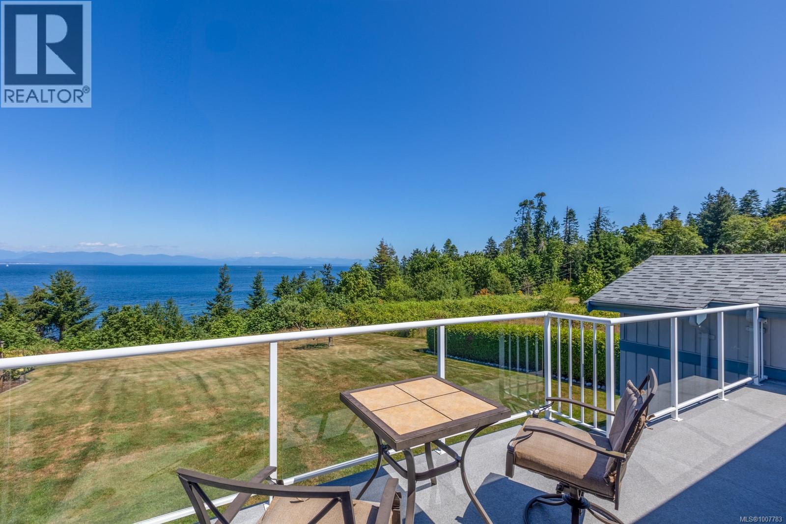 6348 Eagles Dr, Courtenay